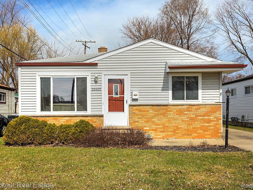 1st image of 22423 Lake Dr