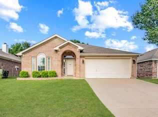 10608 Aransas Dr, Fort Worth, TX 76131