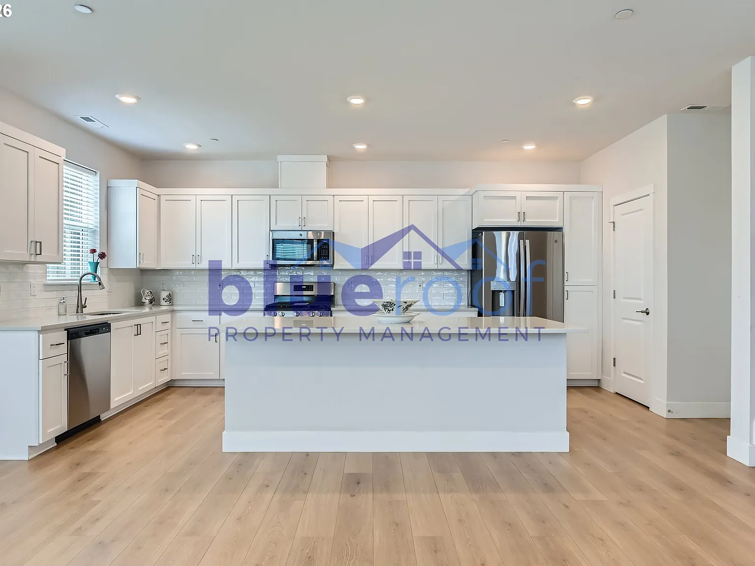 12935 SW Tabor Terrace — Photo 2