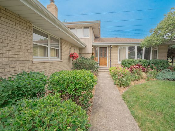 2nd image of 10524 S Michael Dr