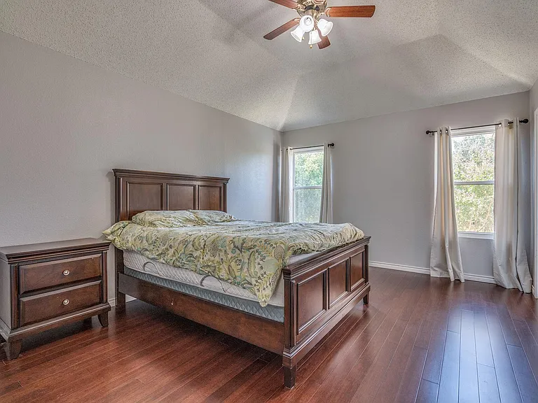 1605 Highdale Ct — Photo 25