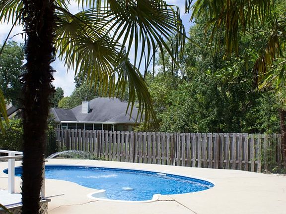 2nd image of 313 Timberwood Dr