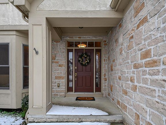 5th image of 6878 Jennifer Ann Dr