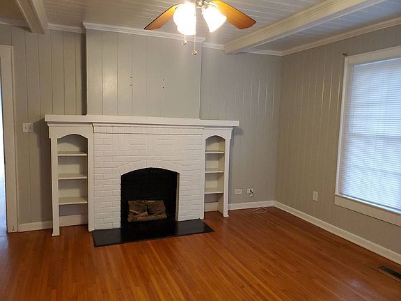 3rd image of 1506 Wayside Dr