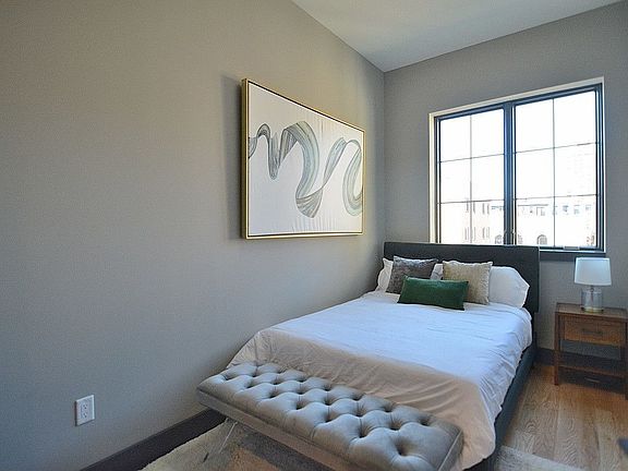 4th image of 91 Humboldt St #3C