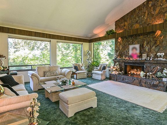 4th image of 2704 Saint Moritz Way