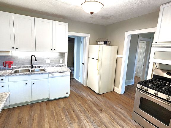 4th image of 1-1205 Chandler St APT 1
