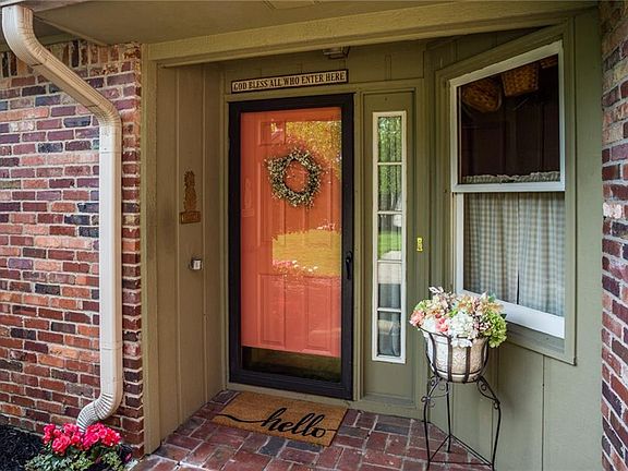 4th image of 7525 Iron Horse Ln