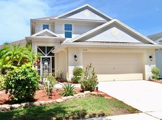 5114 Clover Mist Dr, Apollo Beach, FL 33572