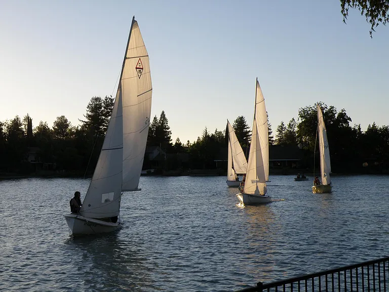 Free sailboat use too