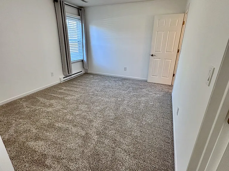 16 Fountain Dr #16 — Photo 19