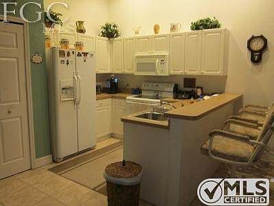 3rd image of 4228 Santa Barbara Blvd