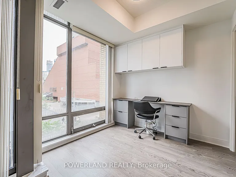18 Yorkville Ave #317 — Photo 6