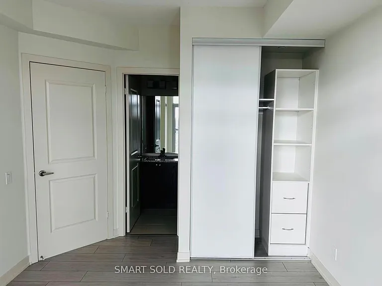 4955 Yonge St #2208 — Photo 7