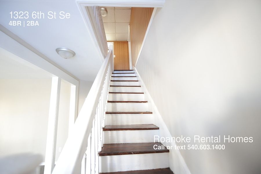 1st image of 1323 6th St SE