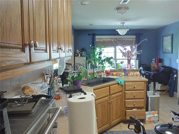 4th image of 604 N Fox Meadows Ln