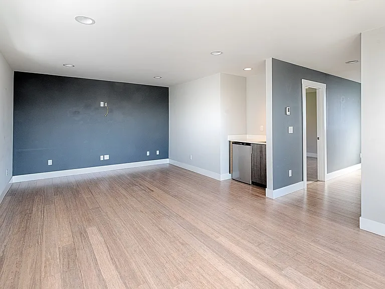 5028 Puget Blvd SW — Photo 34