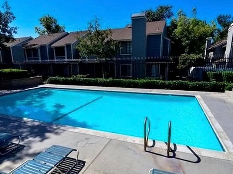 8739 Pinecrest Pl — Photo 14