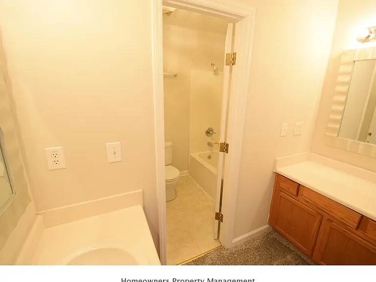 5840 Horton Pl — Photo 15