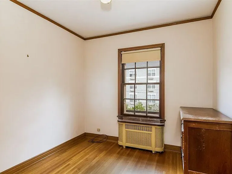 2306 Kendall Ave — Photo 12