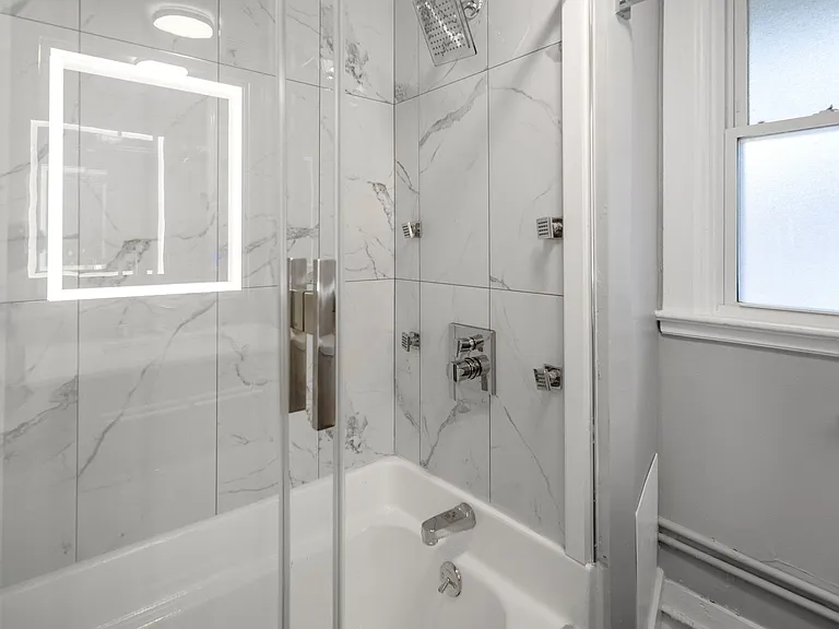105 Highland Pl — Photo 32