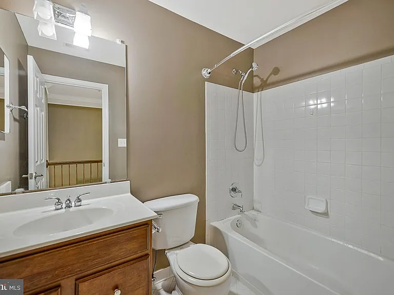 1815 Spanish Oak Ln — Photo 31