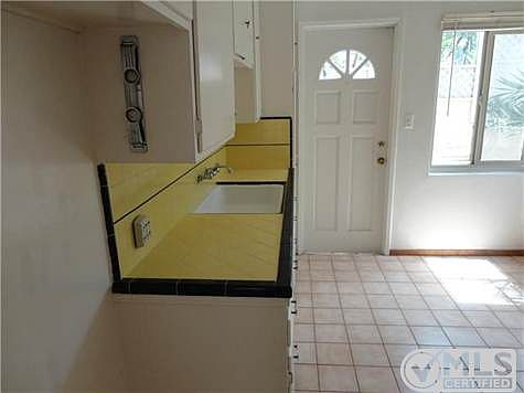 4th image of 4985 Santa Cruz Ave