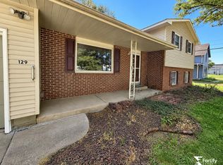 129 N 11th St, Geneva, NE 68361