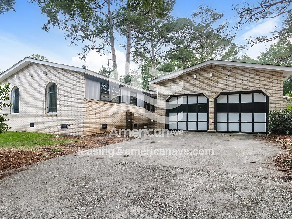 410 Ravenscroft Rd