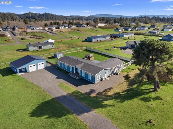 90389 Wind And Sea Loop, Warrenton, OR 97146
