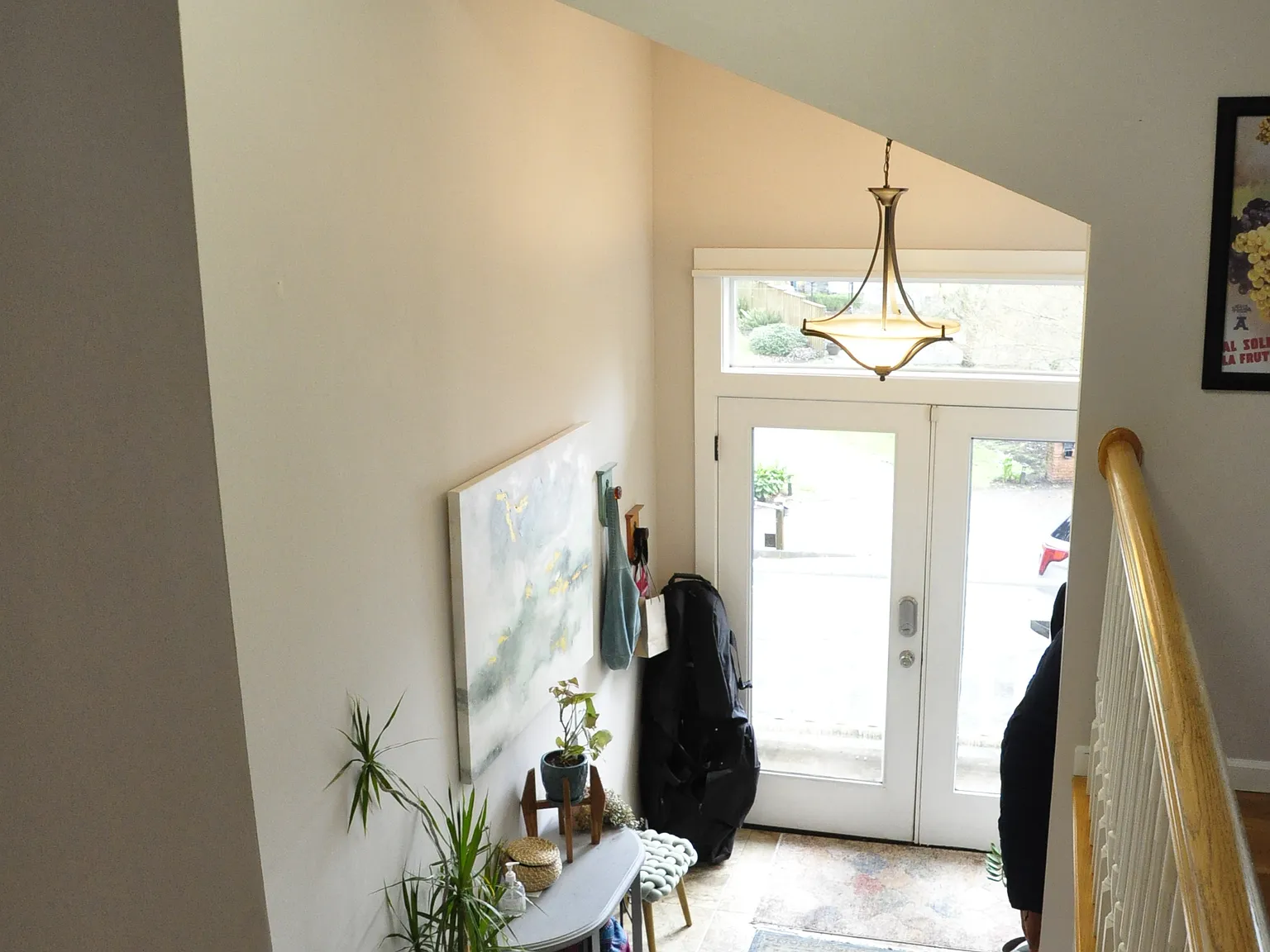 4 bed, 2438 sqft, $5,725 — Photo 3