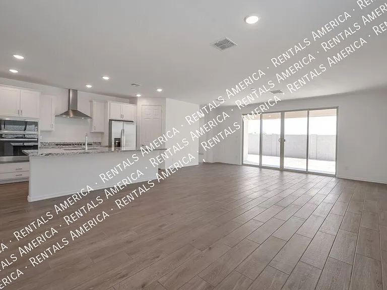 23015 E Starflower Dr — Photo 11