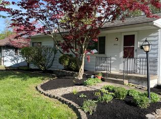 2418 Woodstock Rd, Columbus, OH 43221