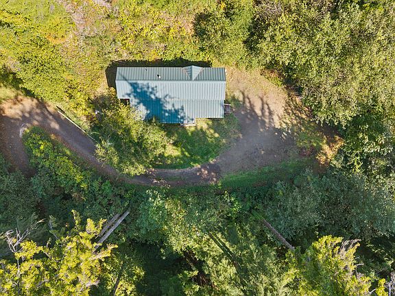 2nd image of 15782 Wilson River Hwy
