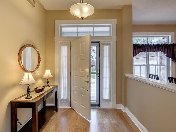 4th image of 263 Candler Ct