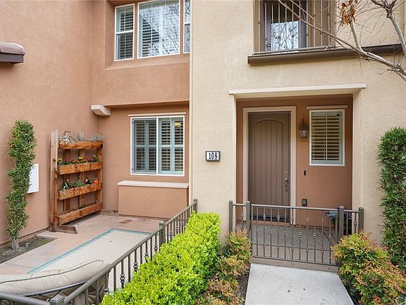 5th image of 108 Playa Cir