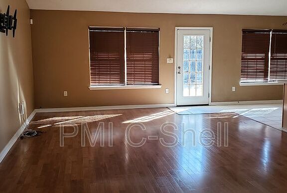 3rd image of 2172 Lambourn Ct