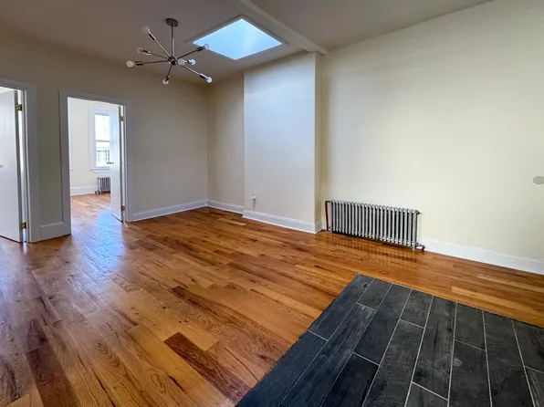 1479 East 34th Street image 3 of 7