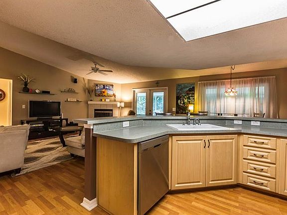 4th image of 27242 Black Hawk Dr