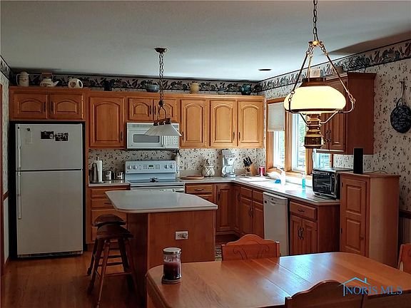 4th image of 755 Creekside Dr