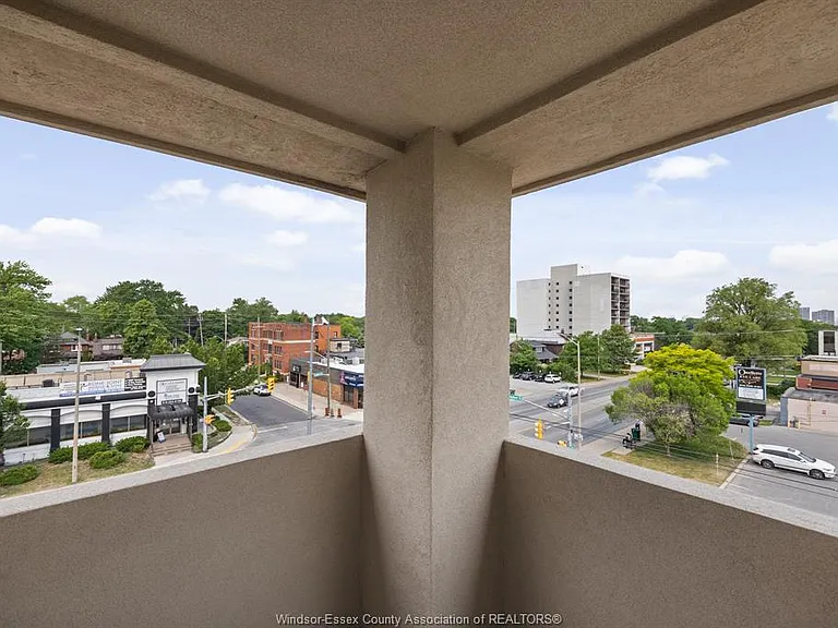 1500 Ouellette Ave #402 — Photo 26