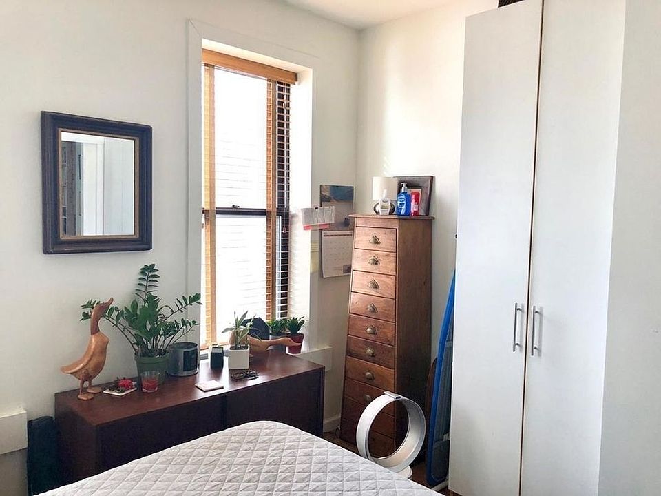 1st image of 408 W 39th St APT 4RE