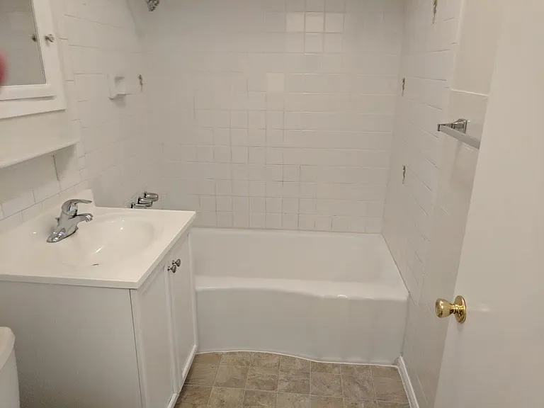 5538 Riley St — Photo 6