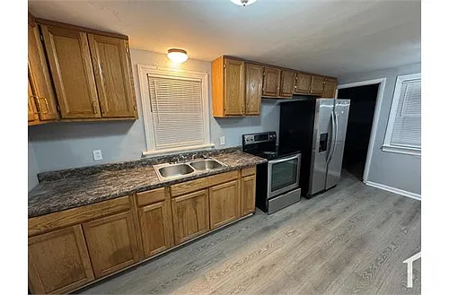 935 Bainbridge Blvd Photo 1