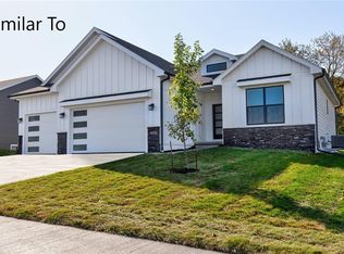 2870 Crescent Ridge Dr, Waukee, IA 50263