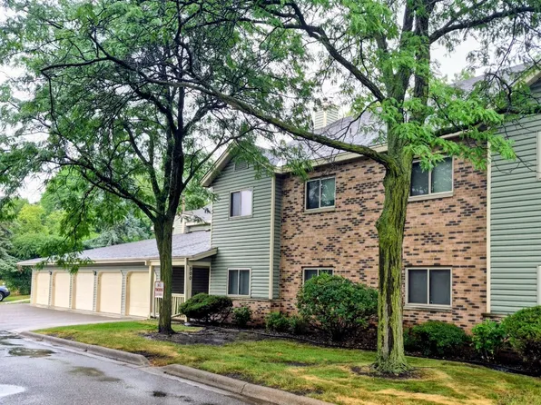 500 Etna St APT 102, Saint Paul, MN 55106