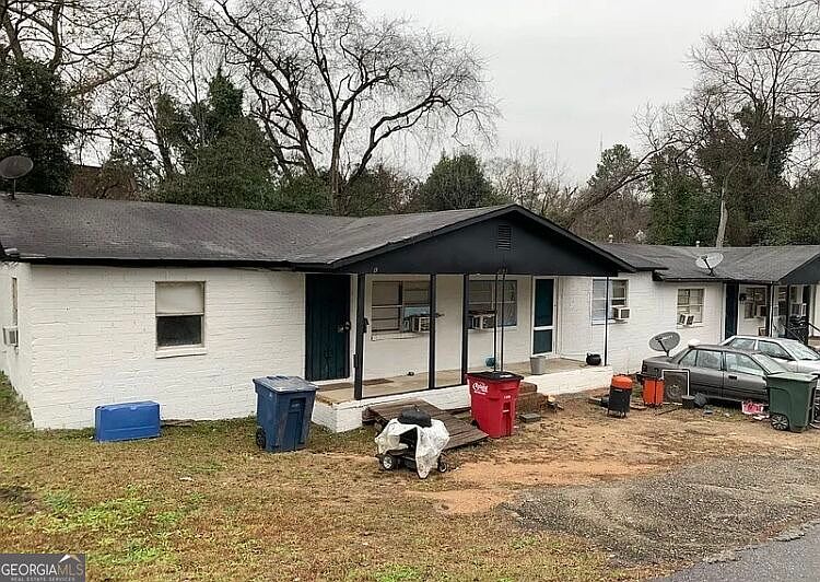 1st image of 2155 Ferguson St