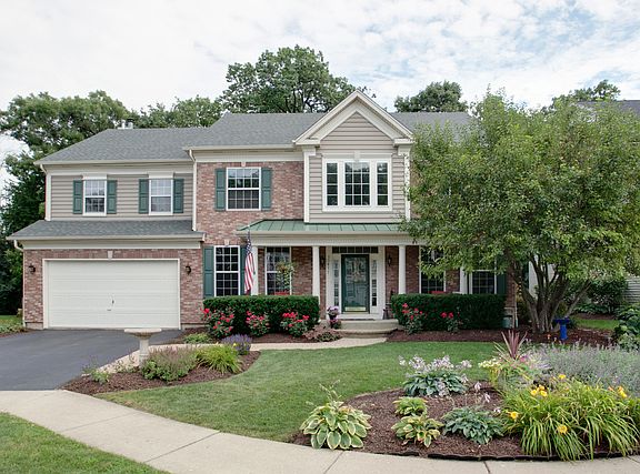 3rd image of 33891 N Wooded Glen Dr
