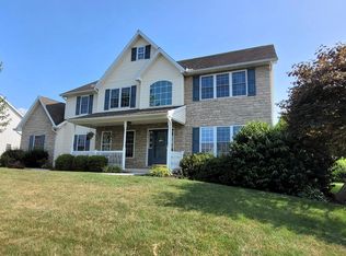 1756 Barnegat Light Dr, Chambersburg, PA