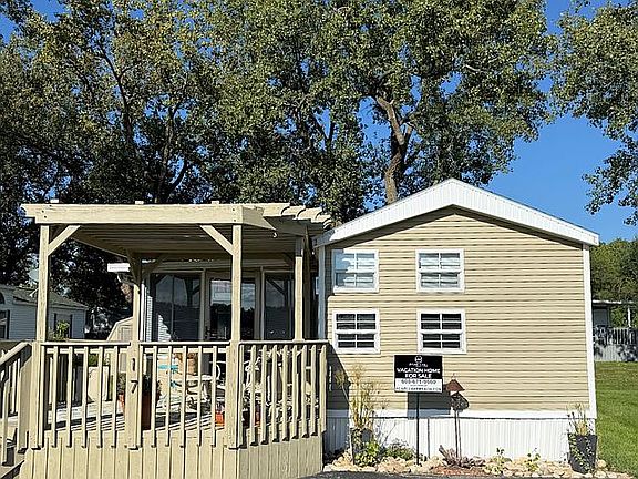 4th image of 1220 Dearborn Ave #L017